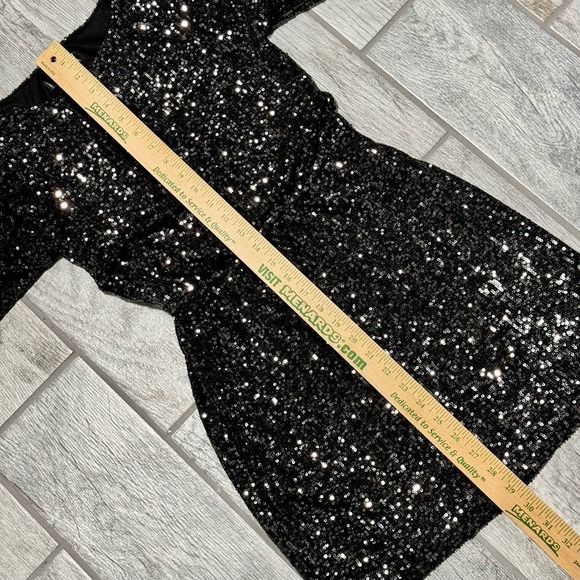 Women's Black Sequined Long Sleeve Blouson Mini Dress, Juniors size XS - Picture 16 of 16